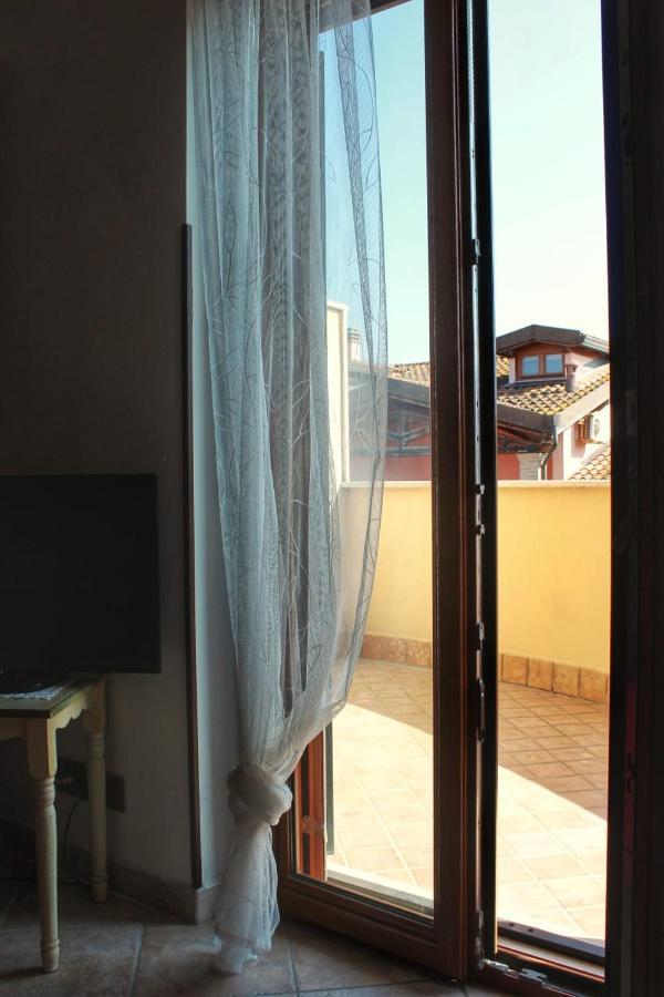 Miriale House Aeroporto Fiumicino Apartment Luaran gambar