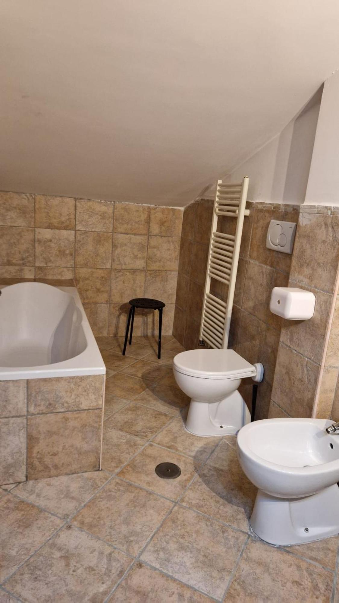 Miriale House Aeroporto Fiumicino Apartment Luaran gambar